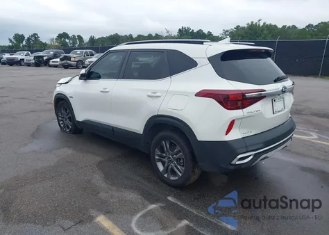 2021 Kia Seltos S из США, поврежденный, VIN KNDEUCAA0M7085793